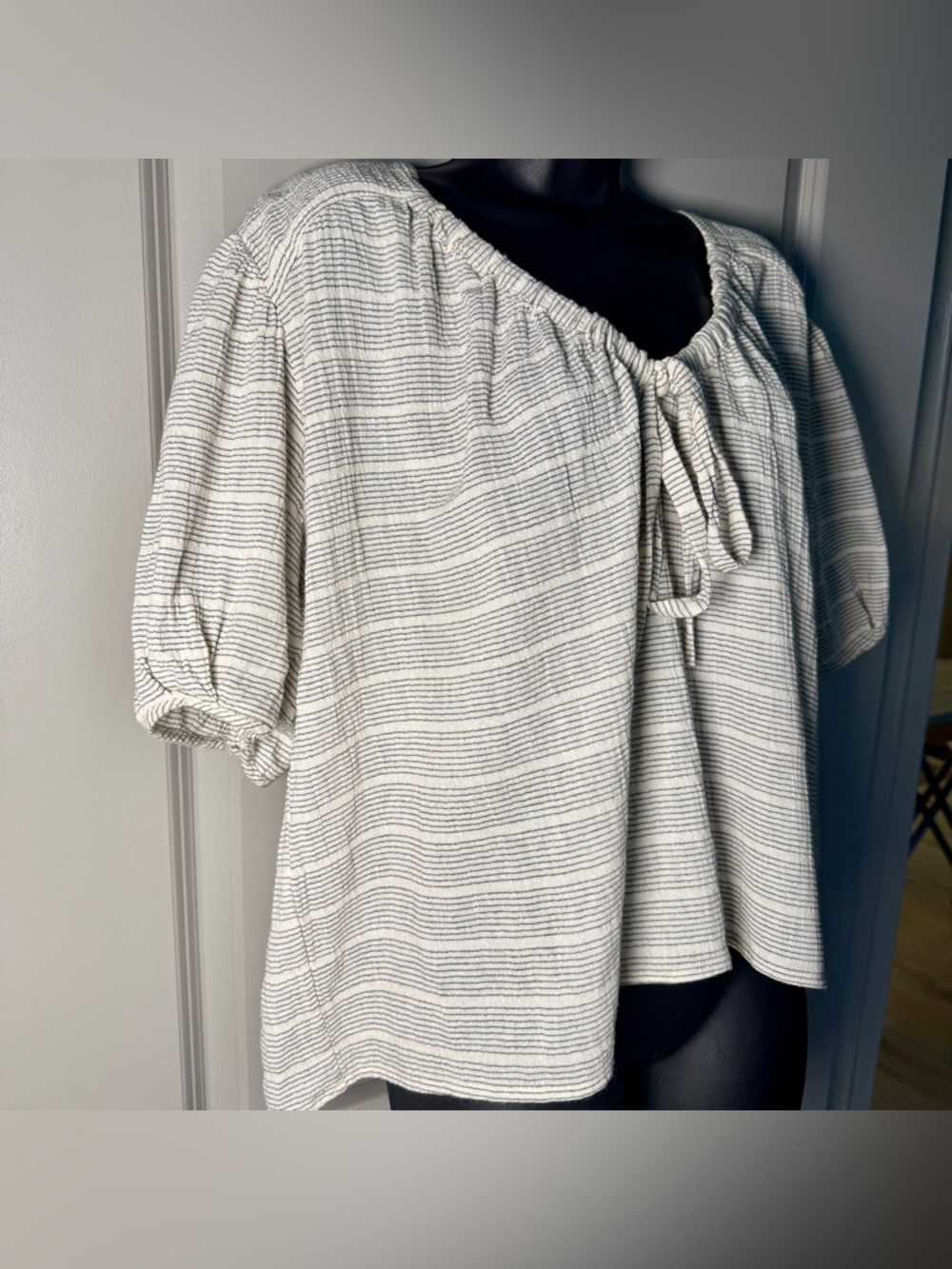 Amente Los Angeles Peasant Blouse M/L Ivory Grey Stripe Cotton Linen Tie Neck